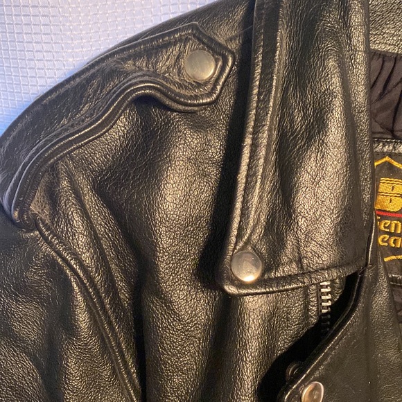 Bonus Leather Jacket - Picture 4 of 6